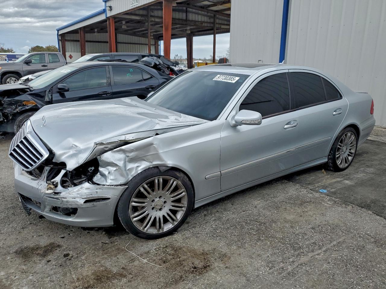 2008 MERCEDES-BENZ E