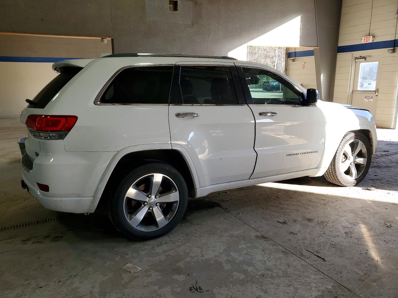 2014 JEEP GRAND CHEROKEE OVERLAND photo 3