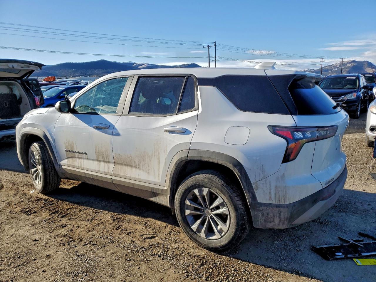 2026 CHEVROLET EQUINOX LT photo 2