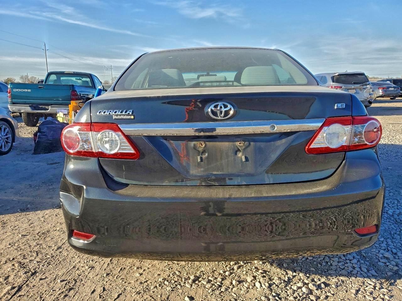 2013 TOYOTA COROLLA BASE photo 6