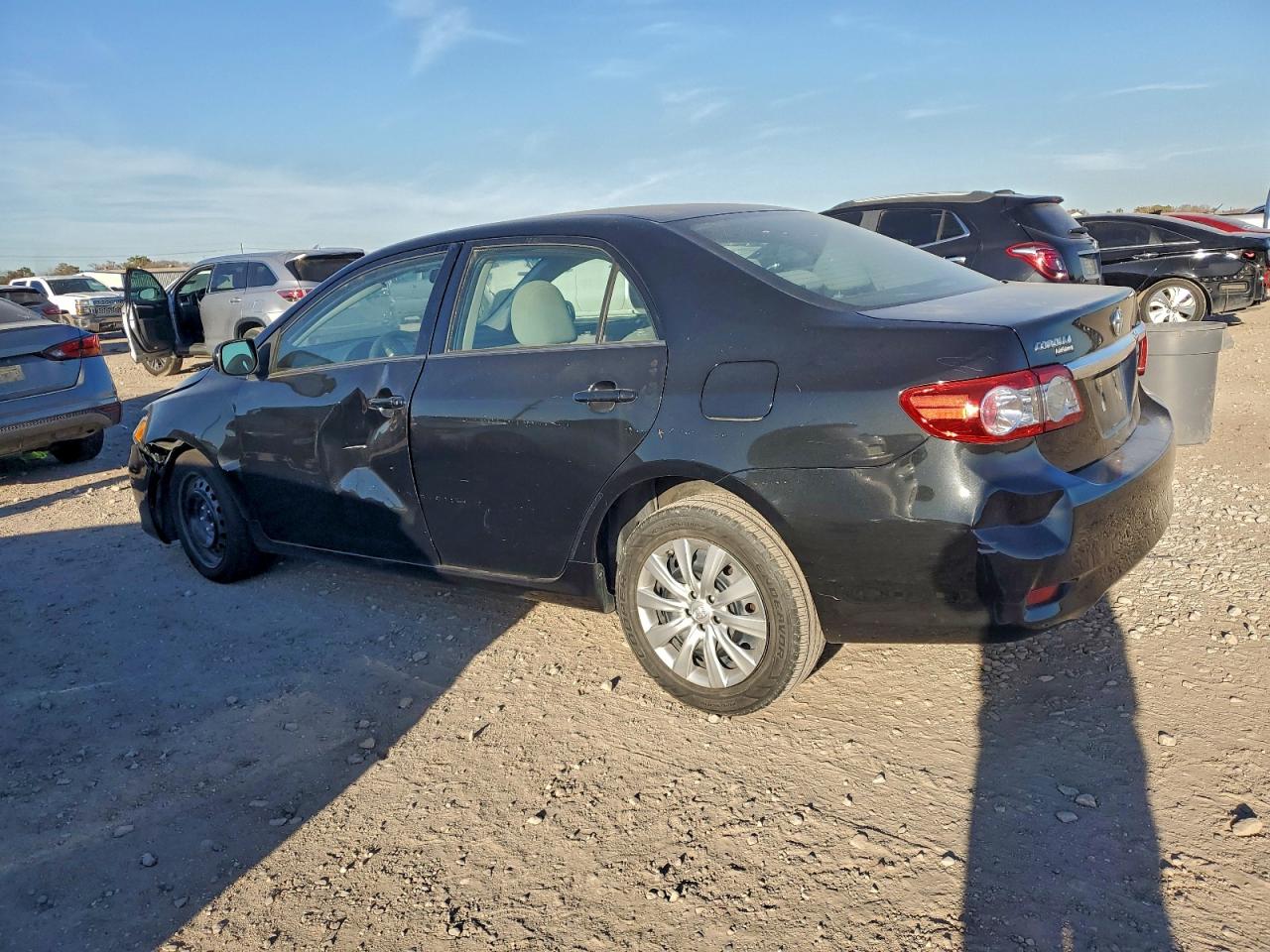 2013 TOYOTA COROLLA BASE photo 2