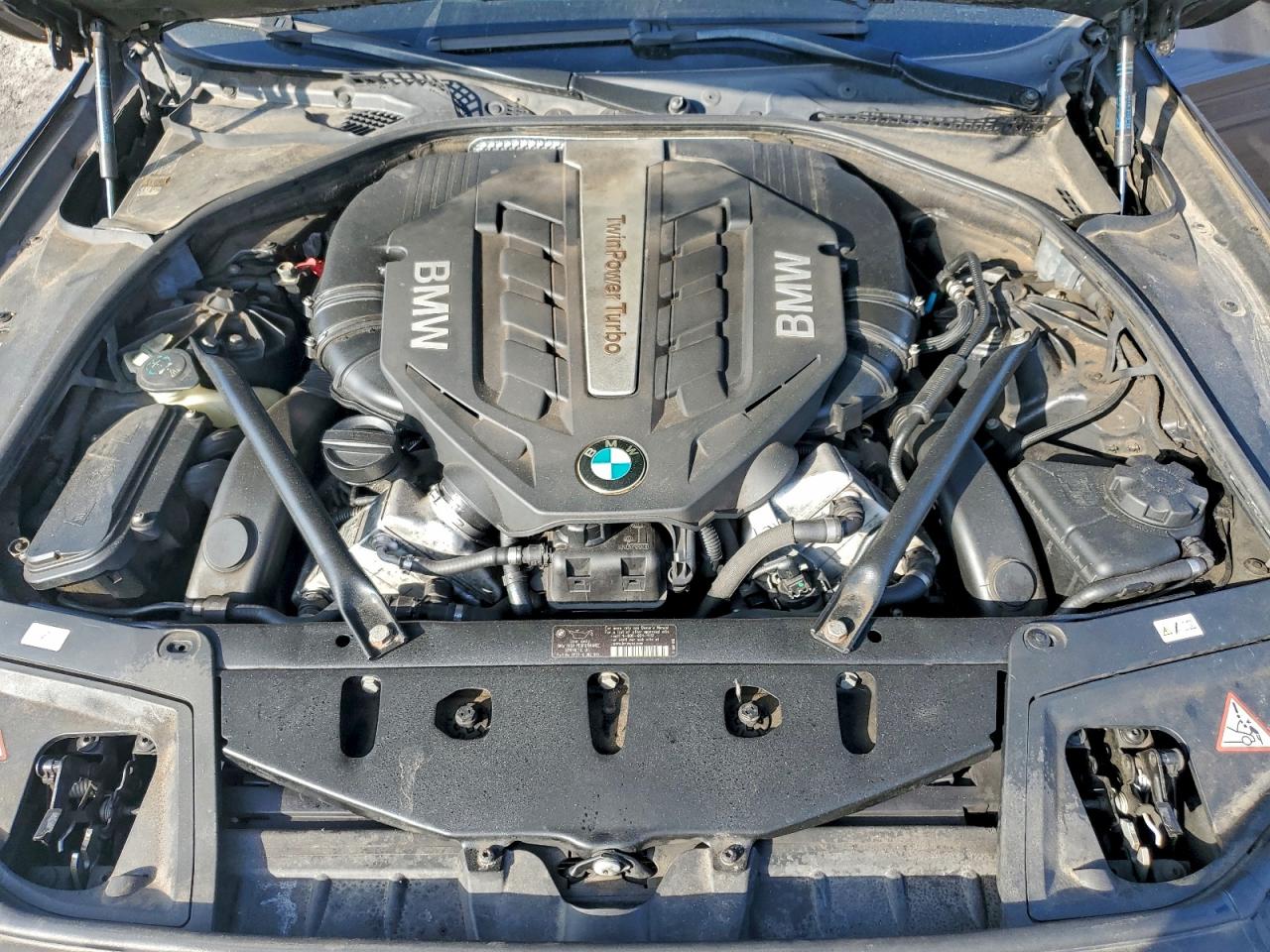 2012 BMW 550 I photo 11