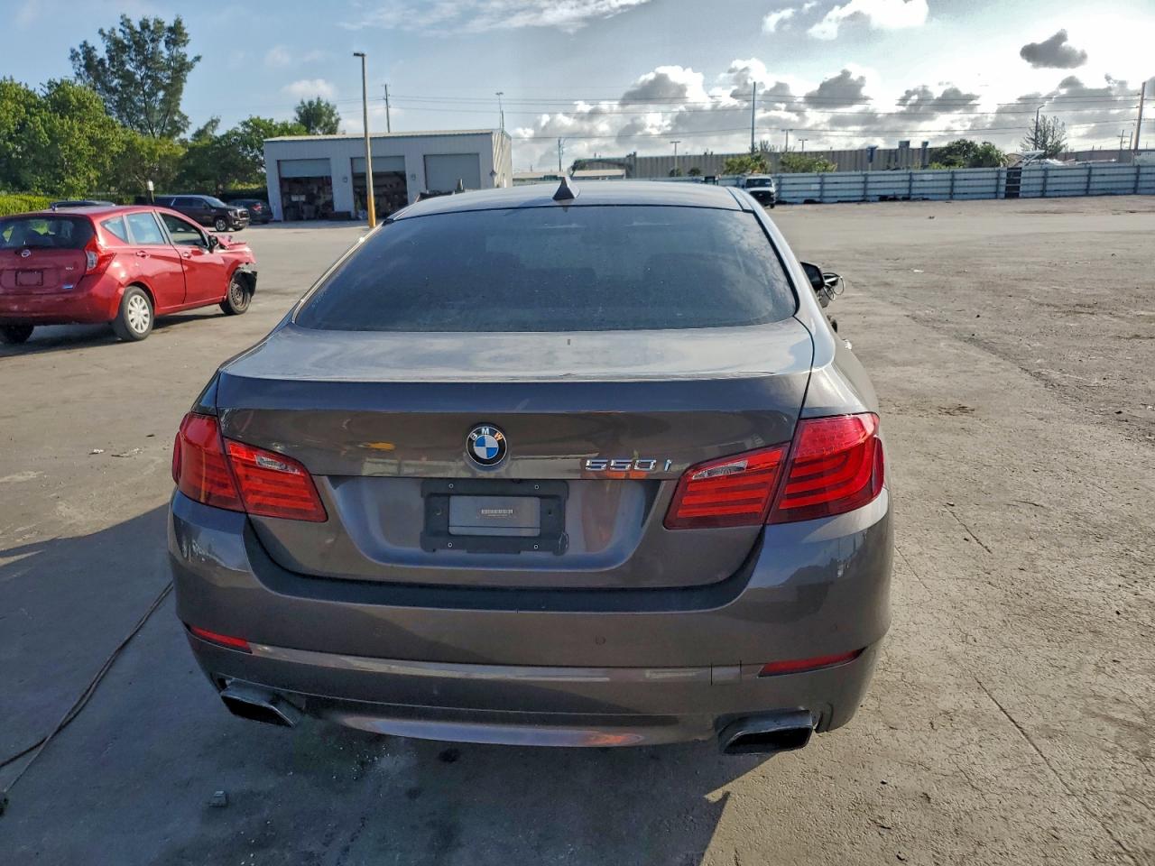 2012 BMW 550 I photo 6