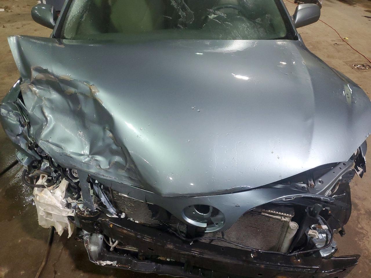 2011 TOYOTA CAMRY BASE photo 11