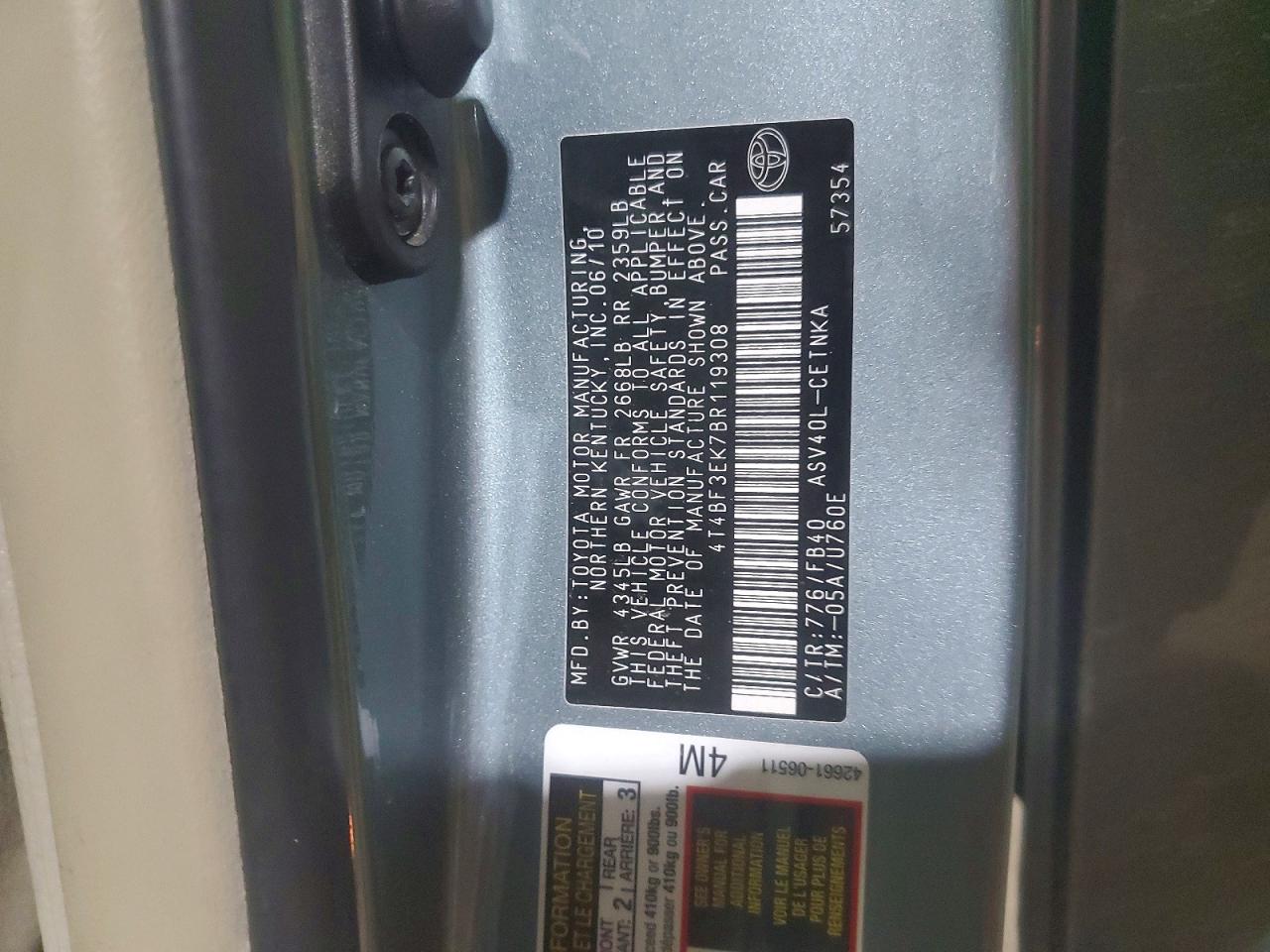 2011 TOYOTA CAMRY BASE photo 13