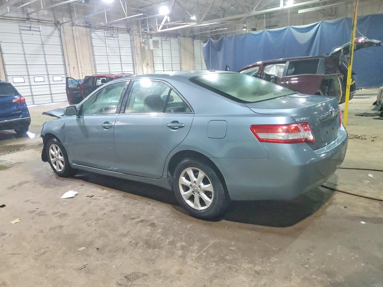 2011 TOYOTA CAMRY BASE photo 2