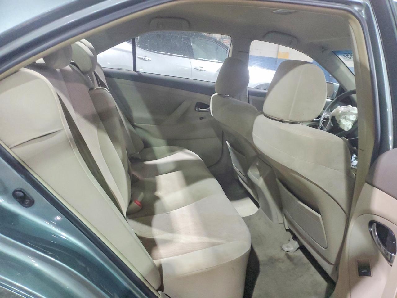 2011 TOYOTA CAMRY BASE photo 10