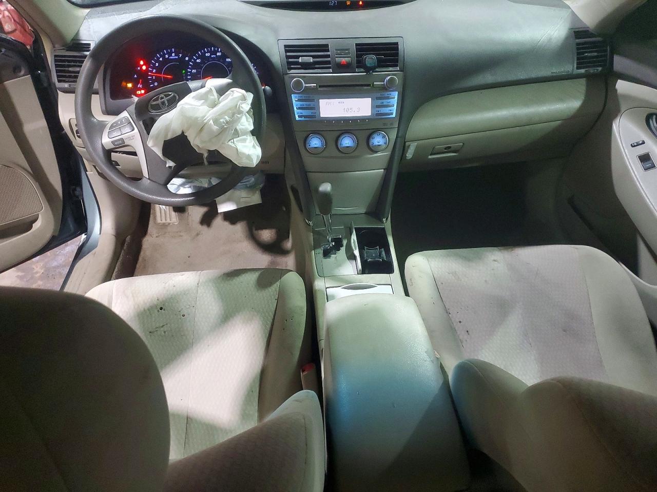 2011 TOYOTA CAMRY BASE photo 8