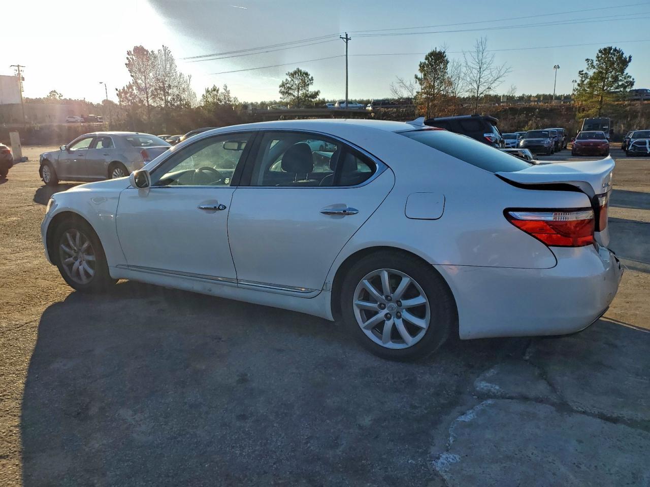 2007 LEXUS LS 460 photo 2