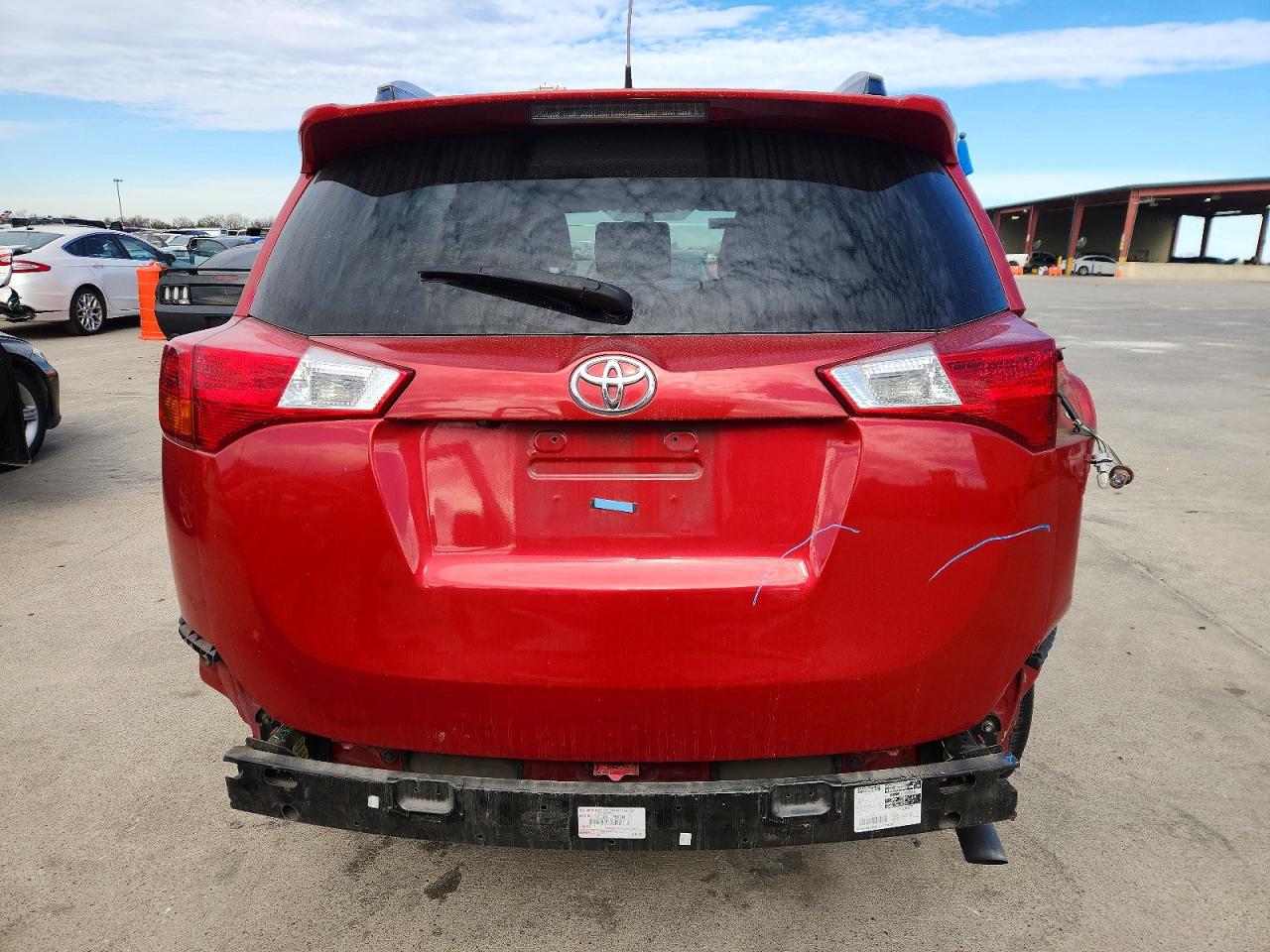 2015 TOYOTA RAV4 LE photo 6
