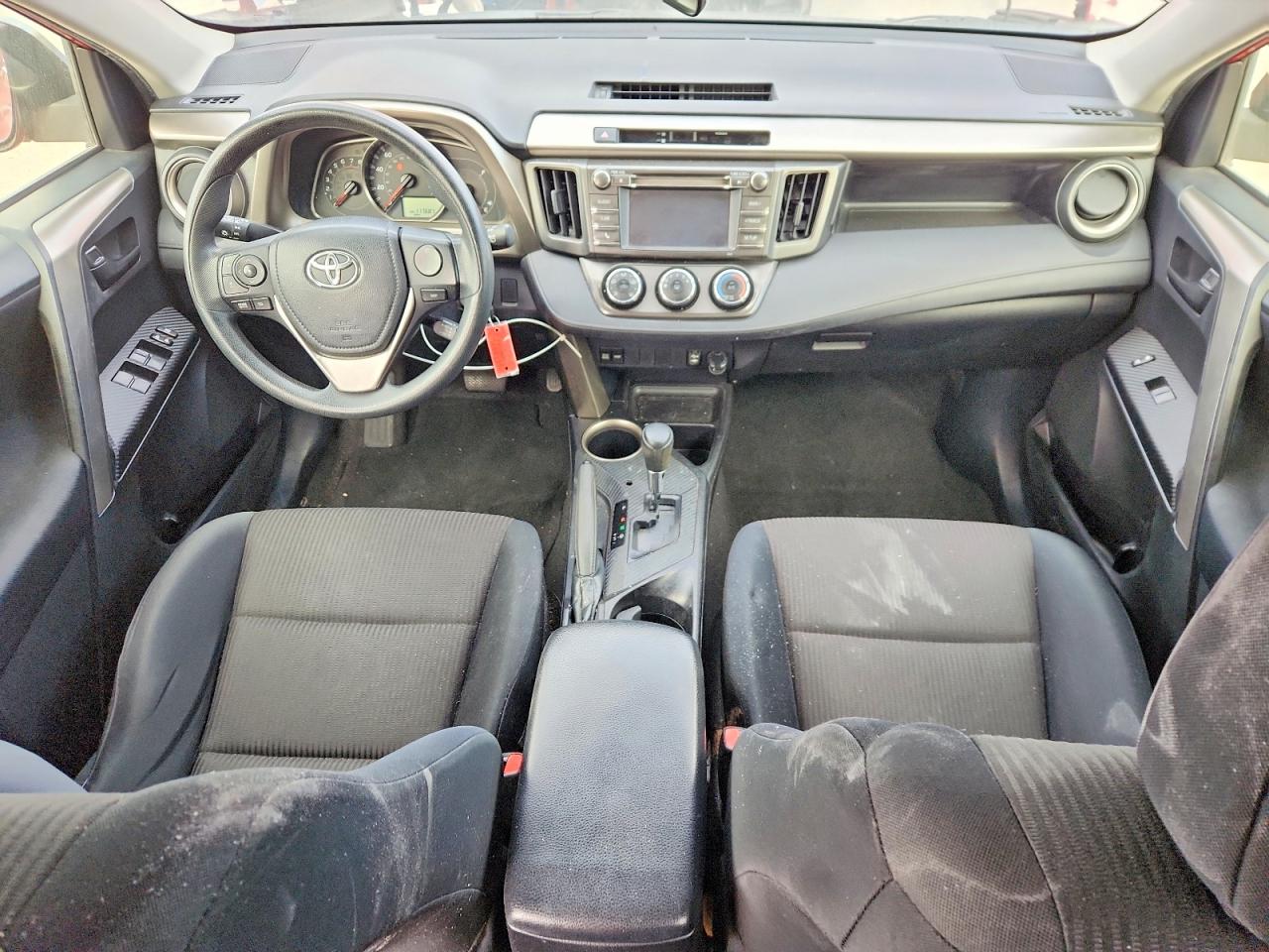 2015 TOYOTA RAV4 LE photo 8