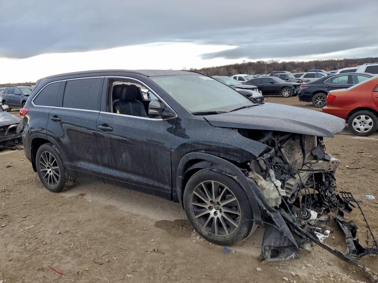 2018 TOYOTA HIGHLANDER photo 4