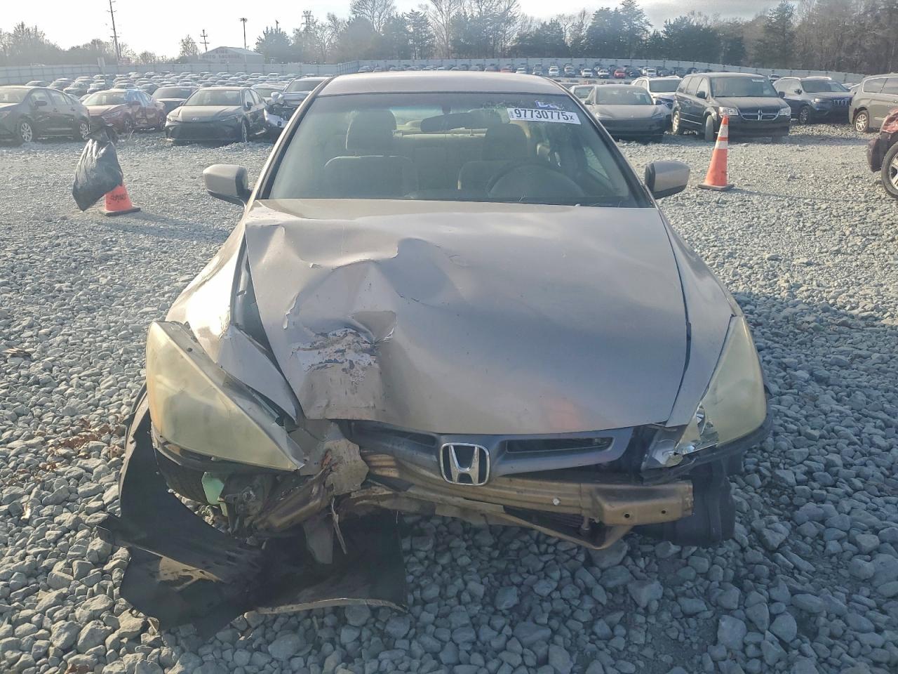 2004 HONDA ACCORD LX photo 5