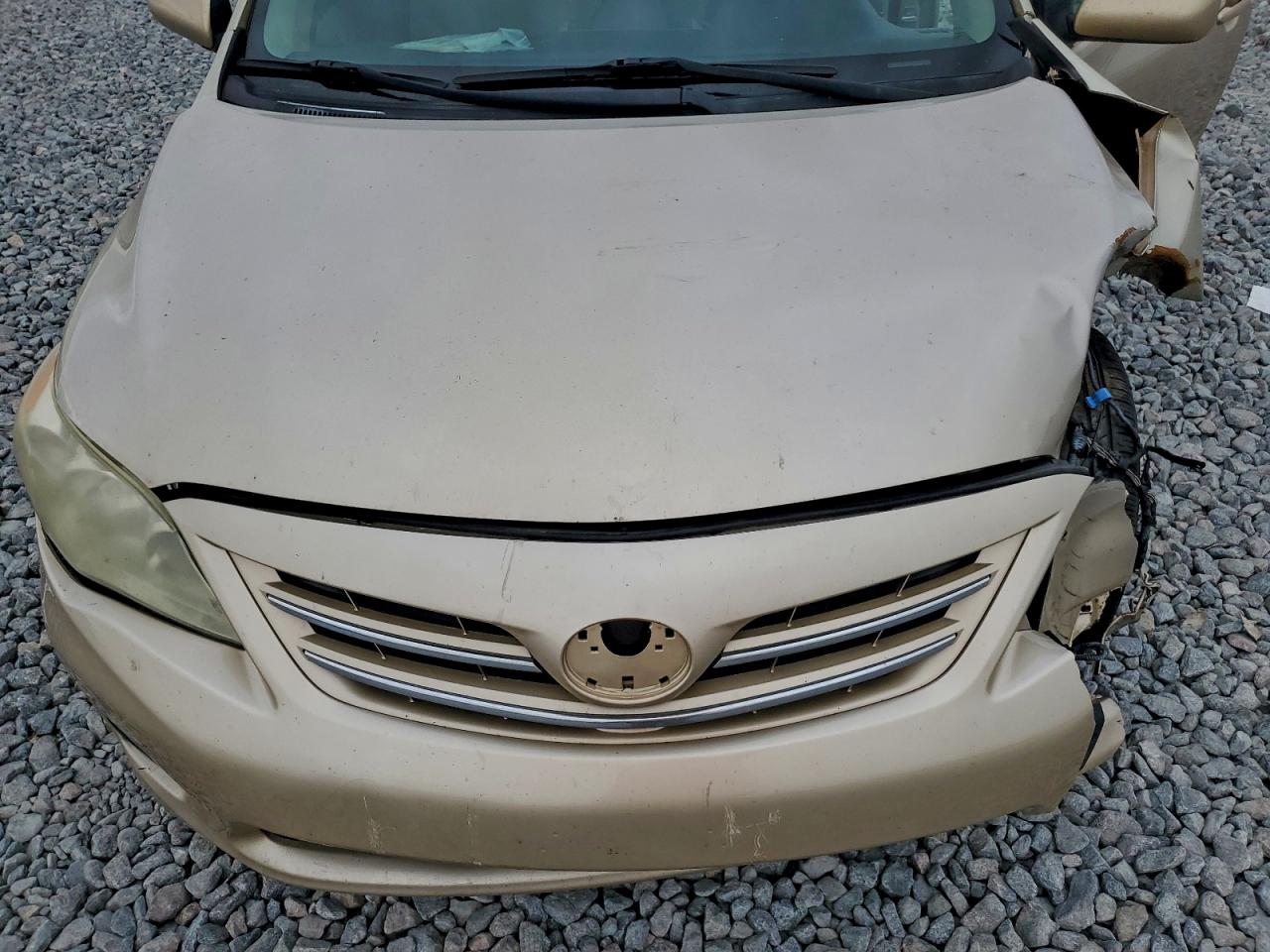 2013 TOYOTA COROLLA BASE photo 11