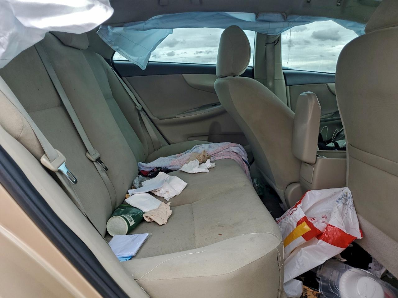 2013 TOYOTA COROLLA BASE photo 10