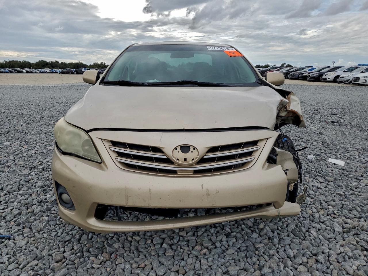 2013 TOYOTA COROLLA BASE photo 5