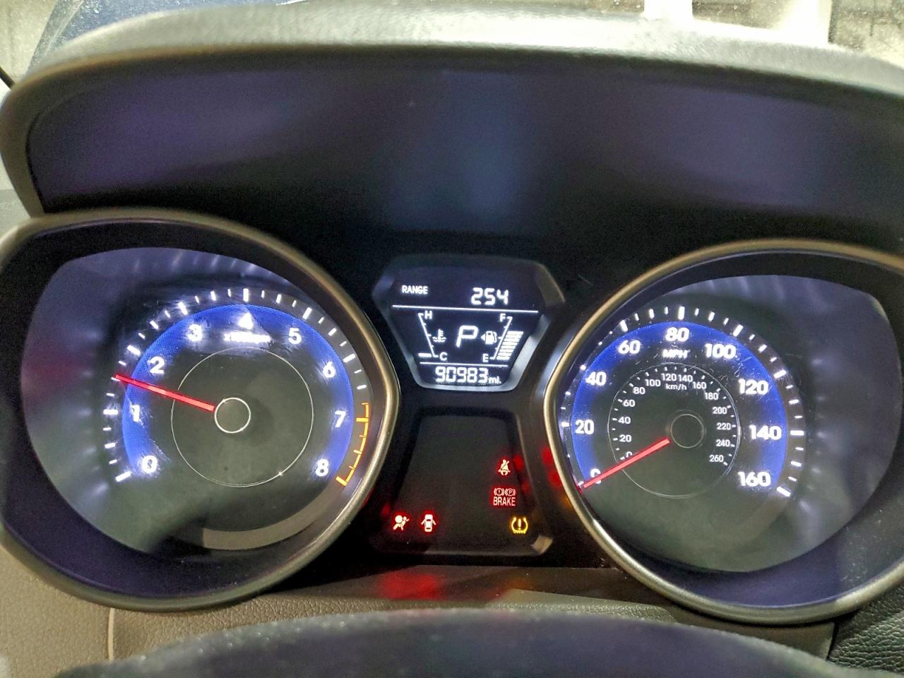 2016 HYUNDAI ELANTRA SE photo 9