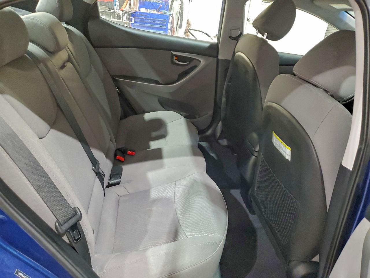 2016 HYUNDAI ELANTRA SE photo 10