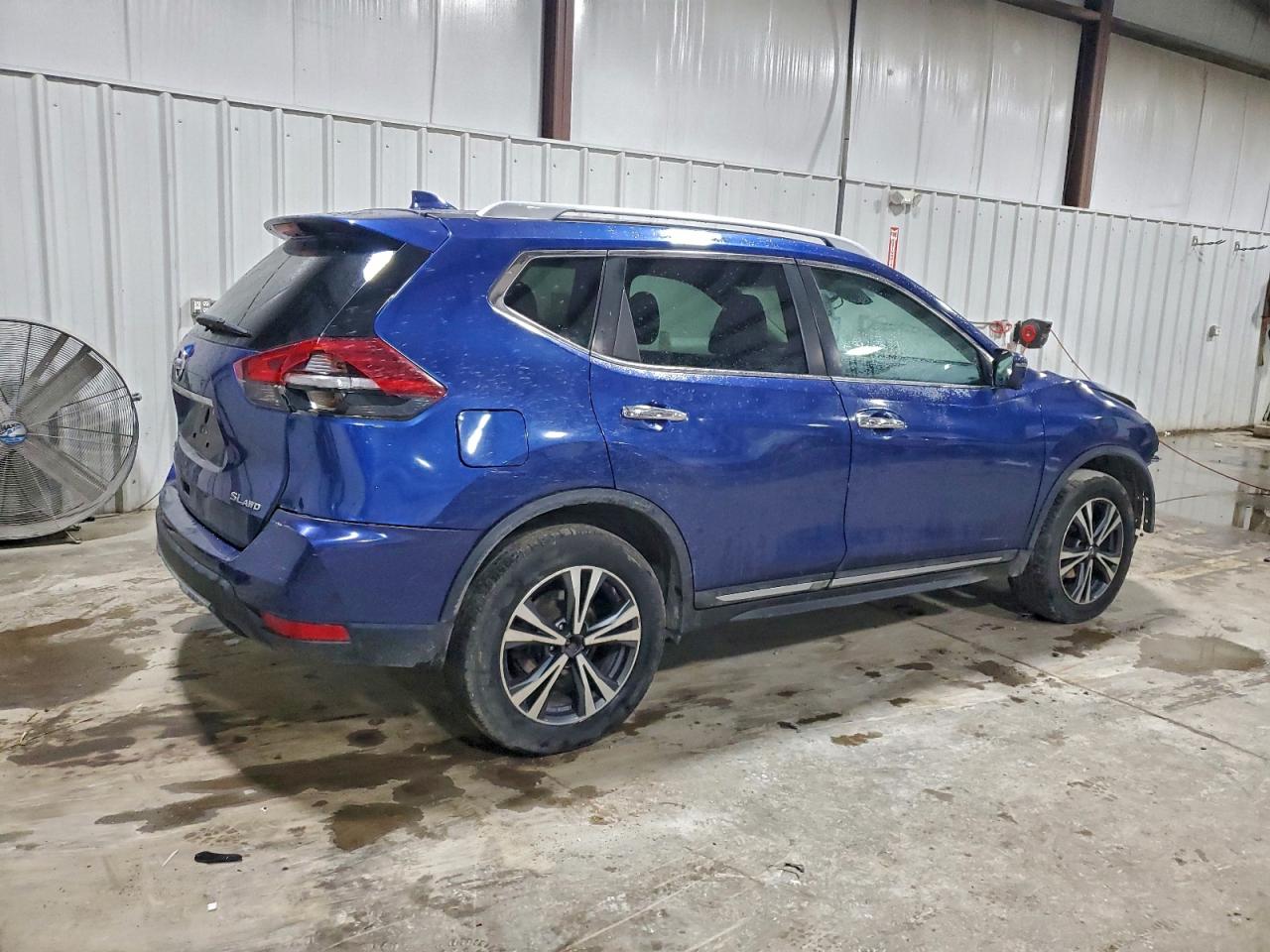 2018 NISSAN ROGUE S photo 3
