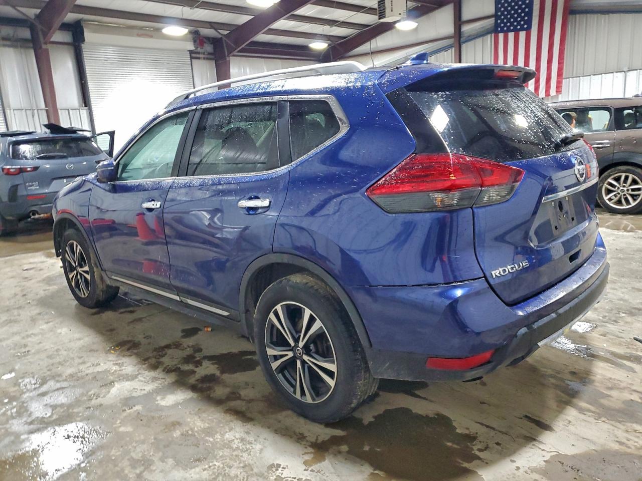 2018 NISSAN ROGUE S photo 2
