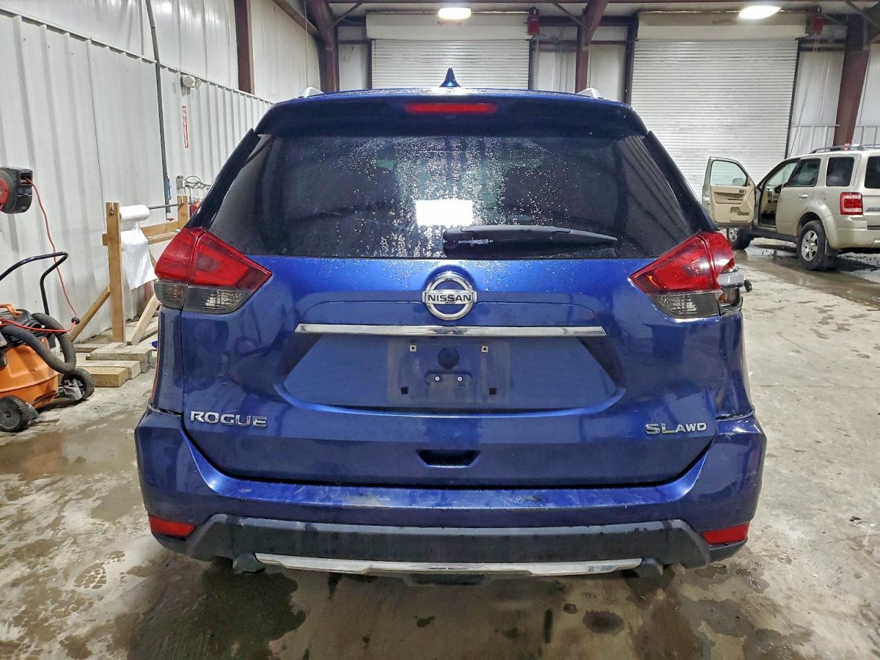 2018 NISSAN ROGUE S photo 6