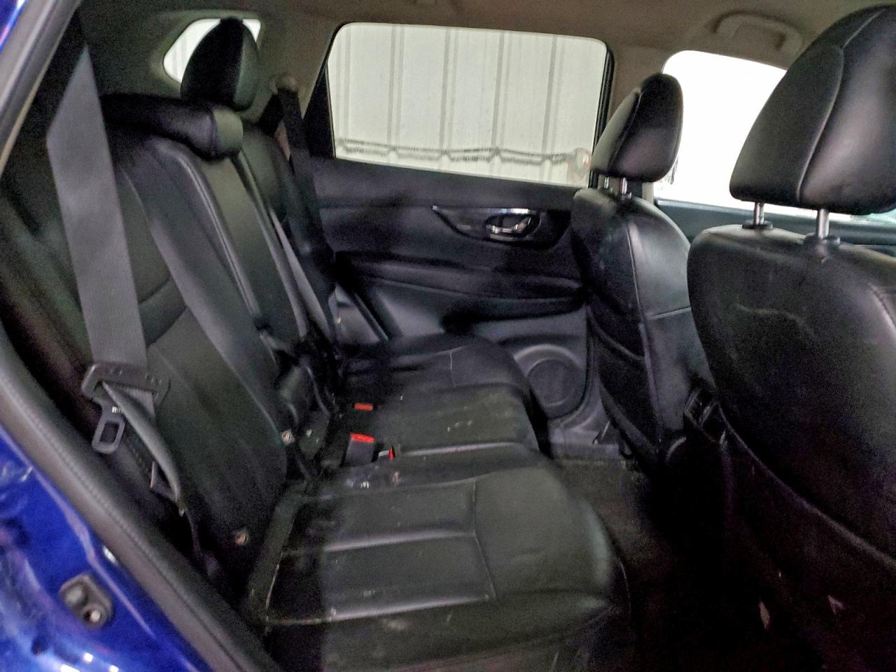 2018 NISSAN ROGUE S photo 11