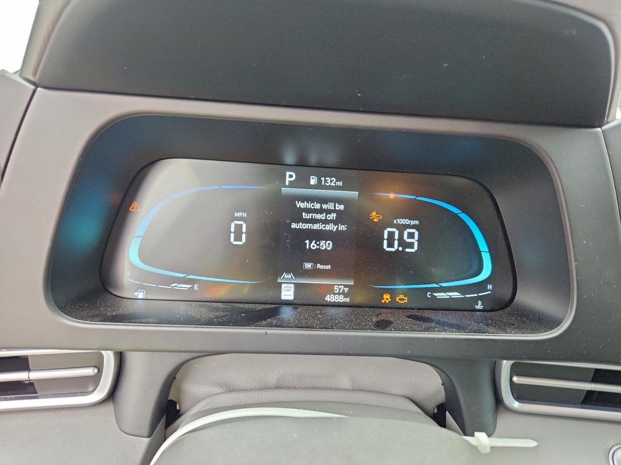 2025 HYUNDAI ELANTRA SEL SPORT photo 9