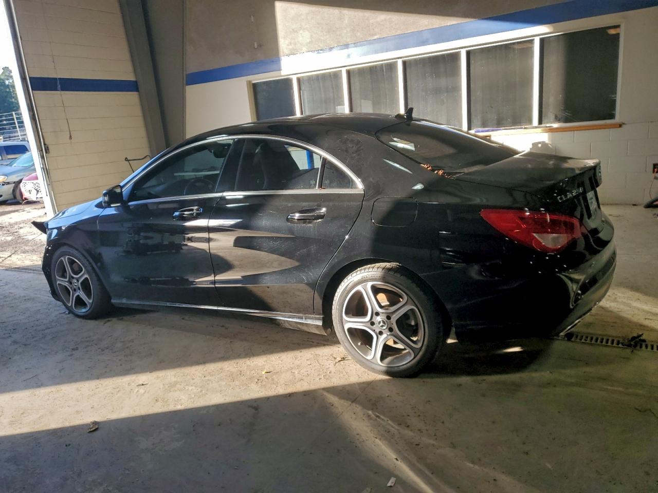 2018 MERCEDES-BENZ CLA 250 photo 2