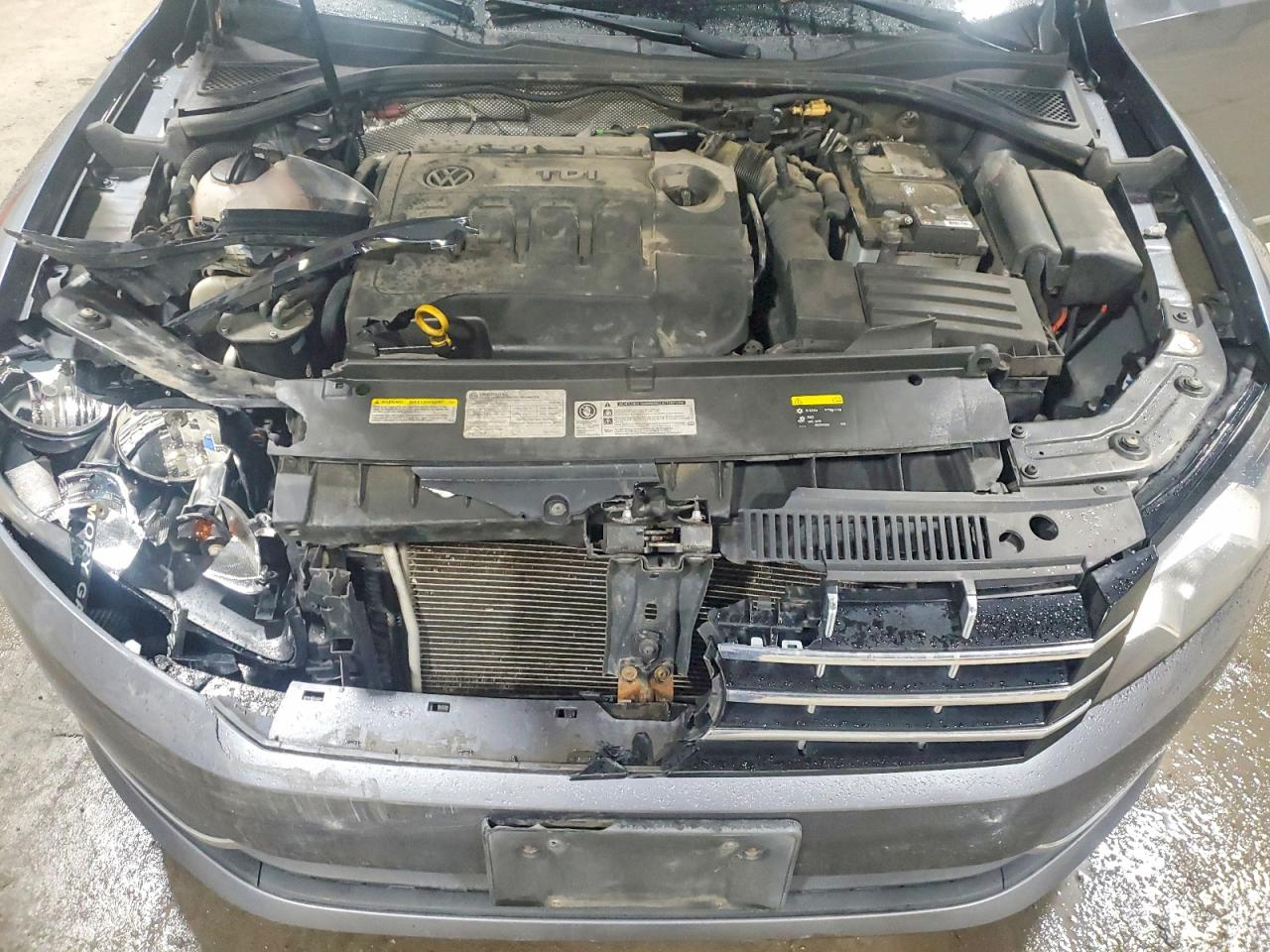 2015 VOLKSWAGEN PASSAT SEL photo 21