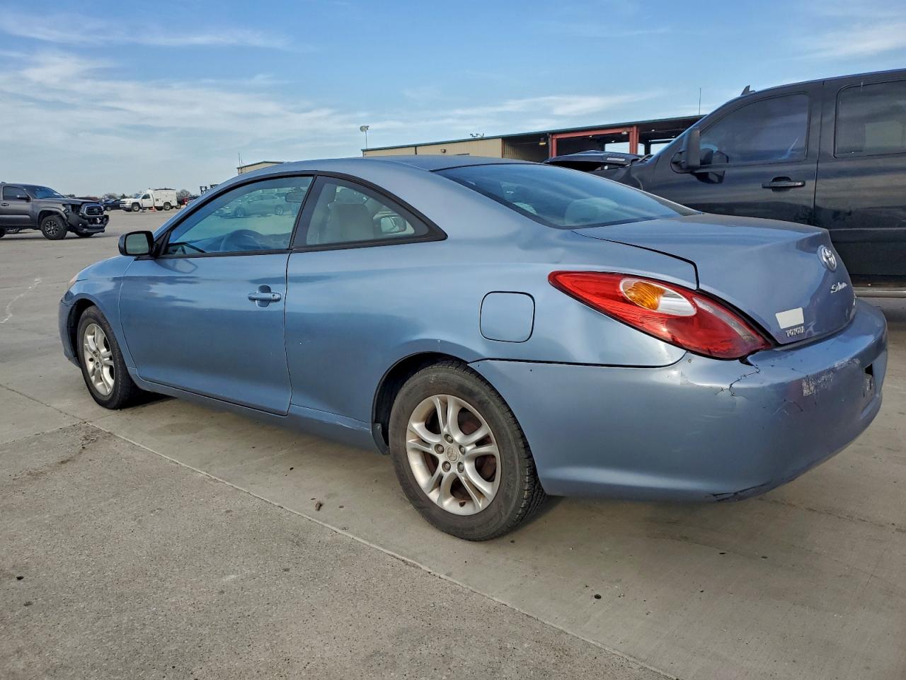 2006 TOYOTA CAMRY SOLARA SE photo 2