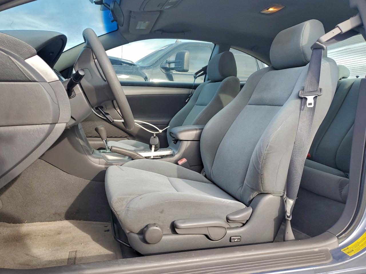 2006 TOYOTA CAMRY SOLARA SE photo 7