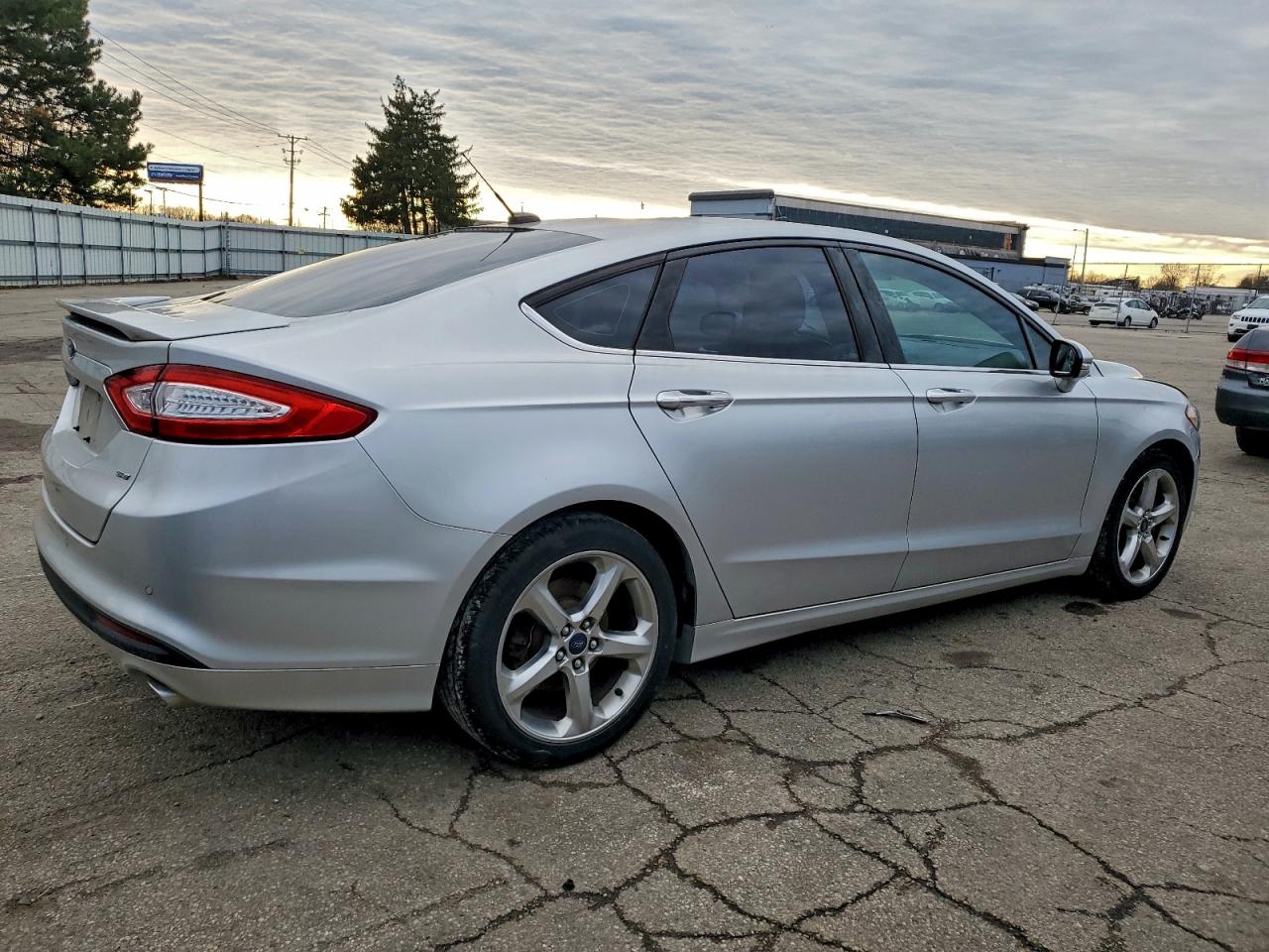2015 FORD FUSION SE photo 3