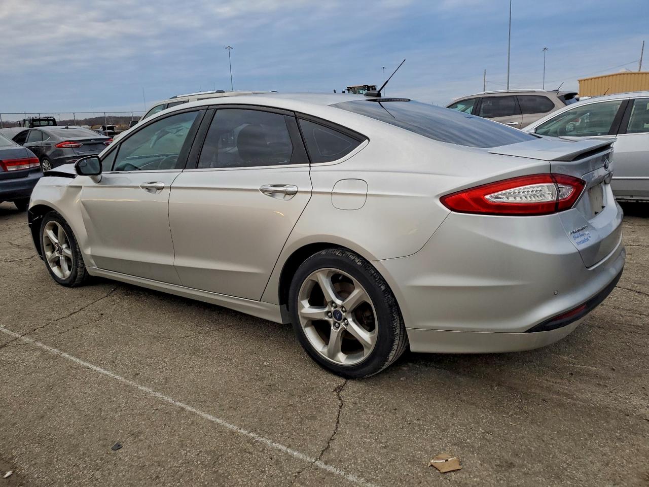 2015 FORD FUSION SE photo 2