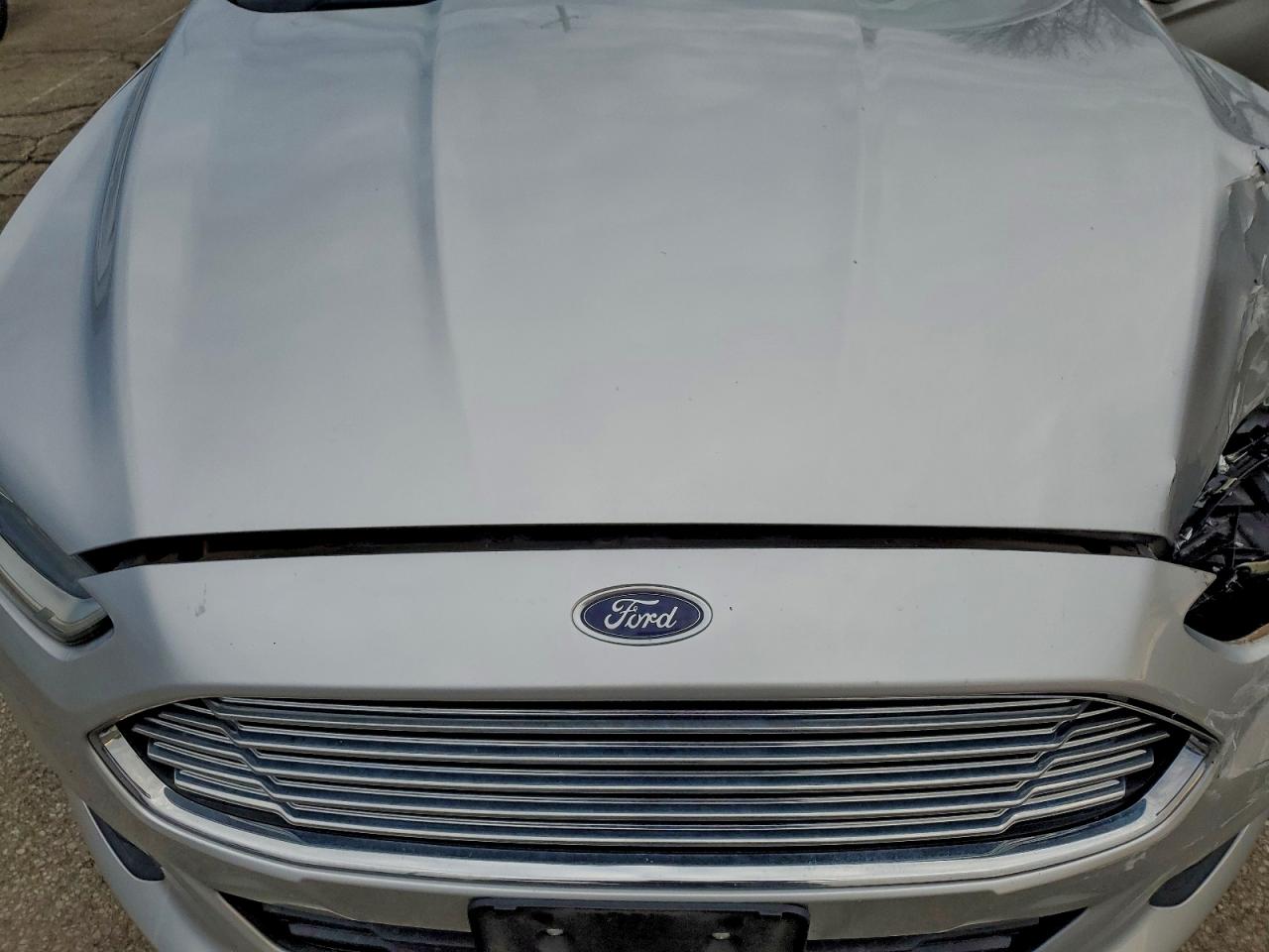 2015 FORD FUSION SE photo 11