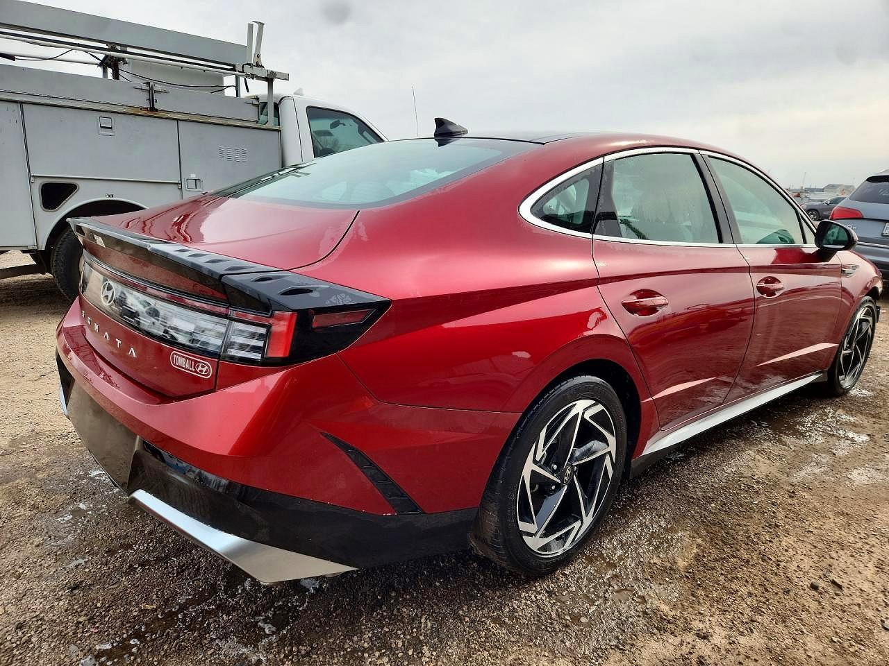 2025 HYUNDAI SONATA SEL photo 3