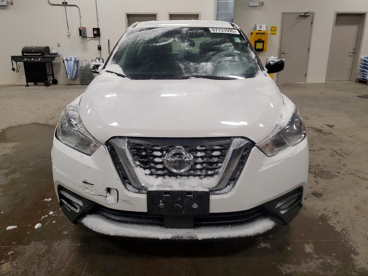2020 NISSAN KICKS S photo 5