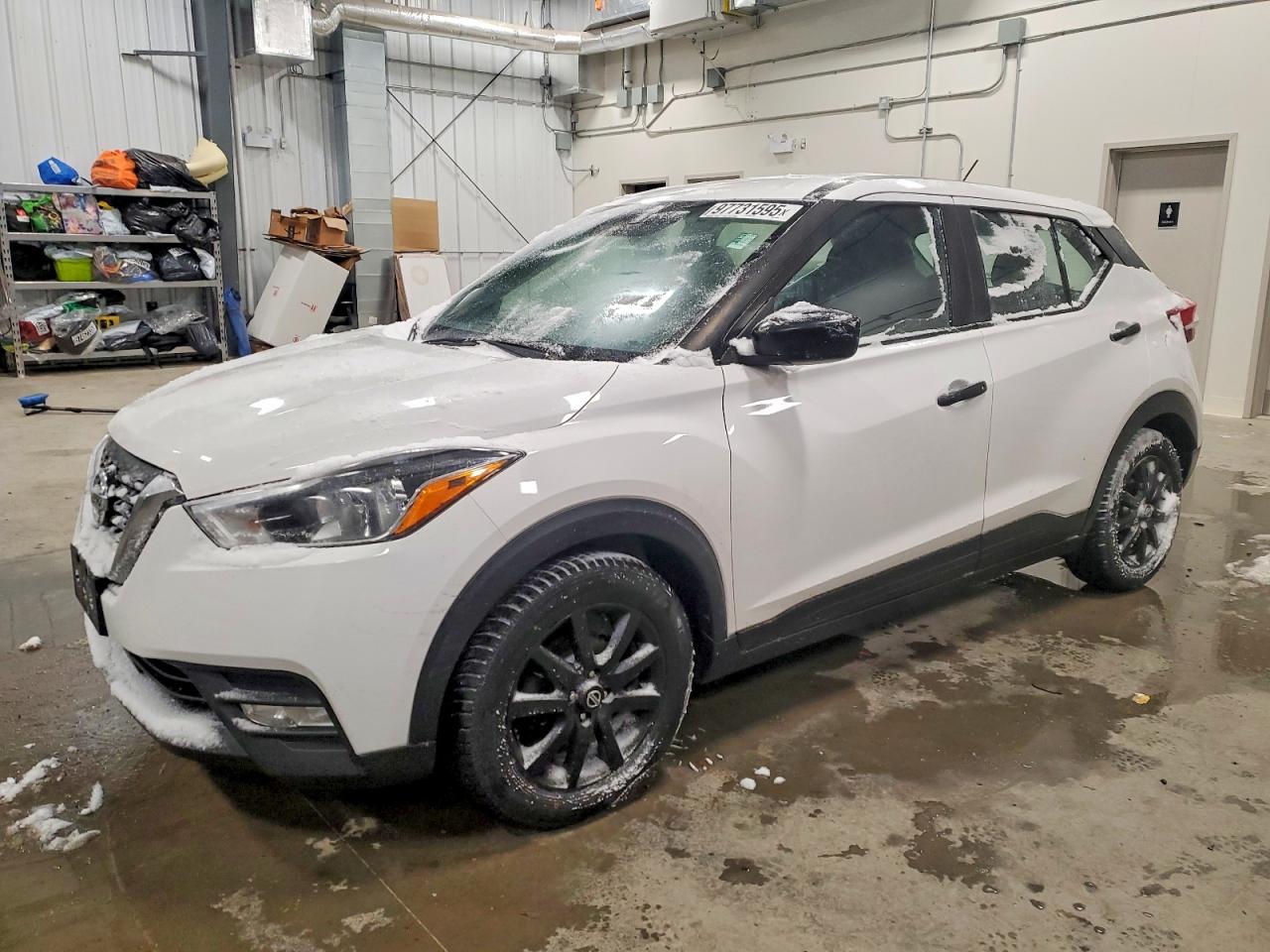 2020 NISSAN KICKS