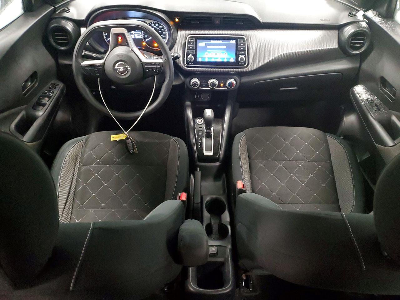 2020 NISSAN KICKS S photo 8