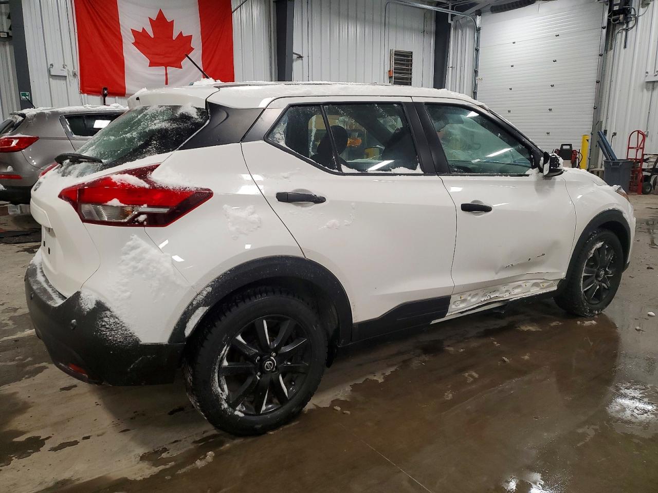 2020 NISSAN KICKS S photo 3