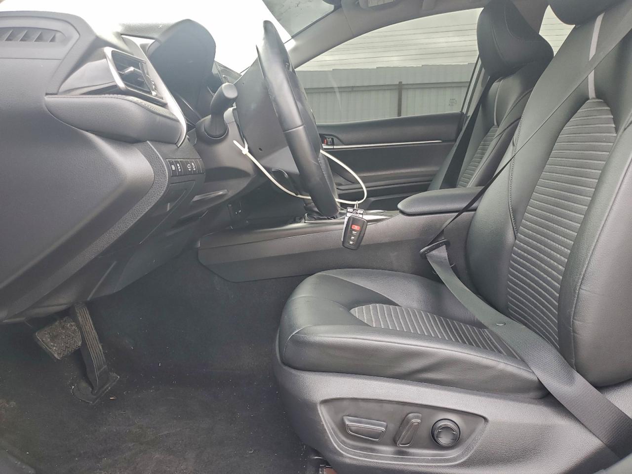 2022 TOYOTA CAMRY SE photo 7