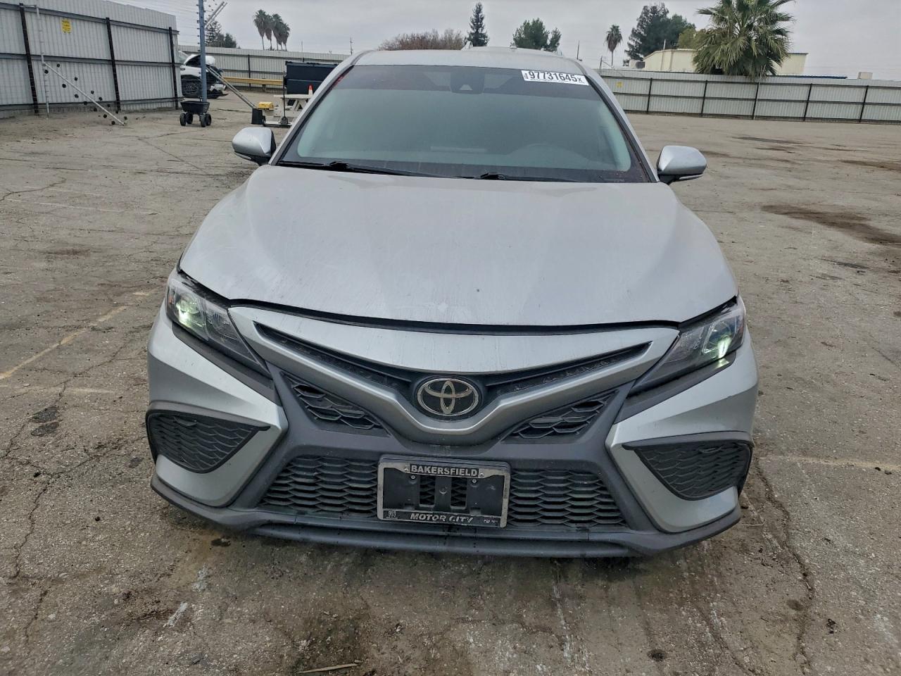 2022 TOYOTA CAMRY SE photo 5