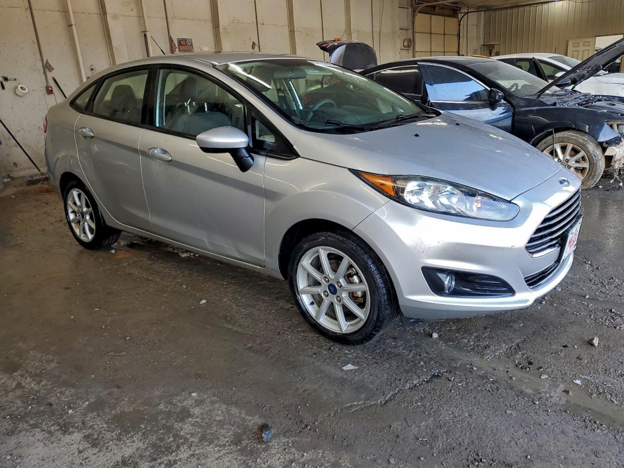 2018 FORD FIESTA SE photo 4