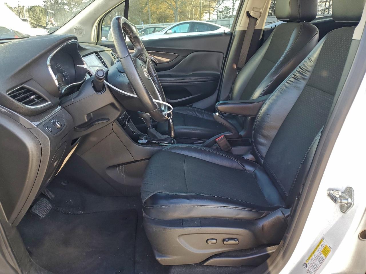2017 BUICK ENCORE PREFERRED photo 7