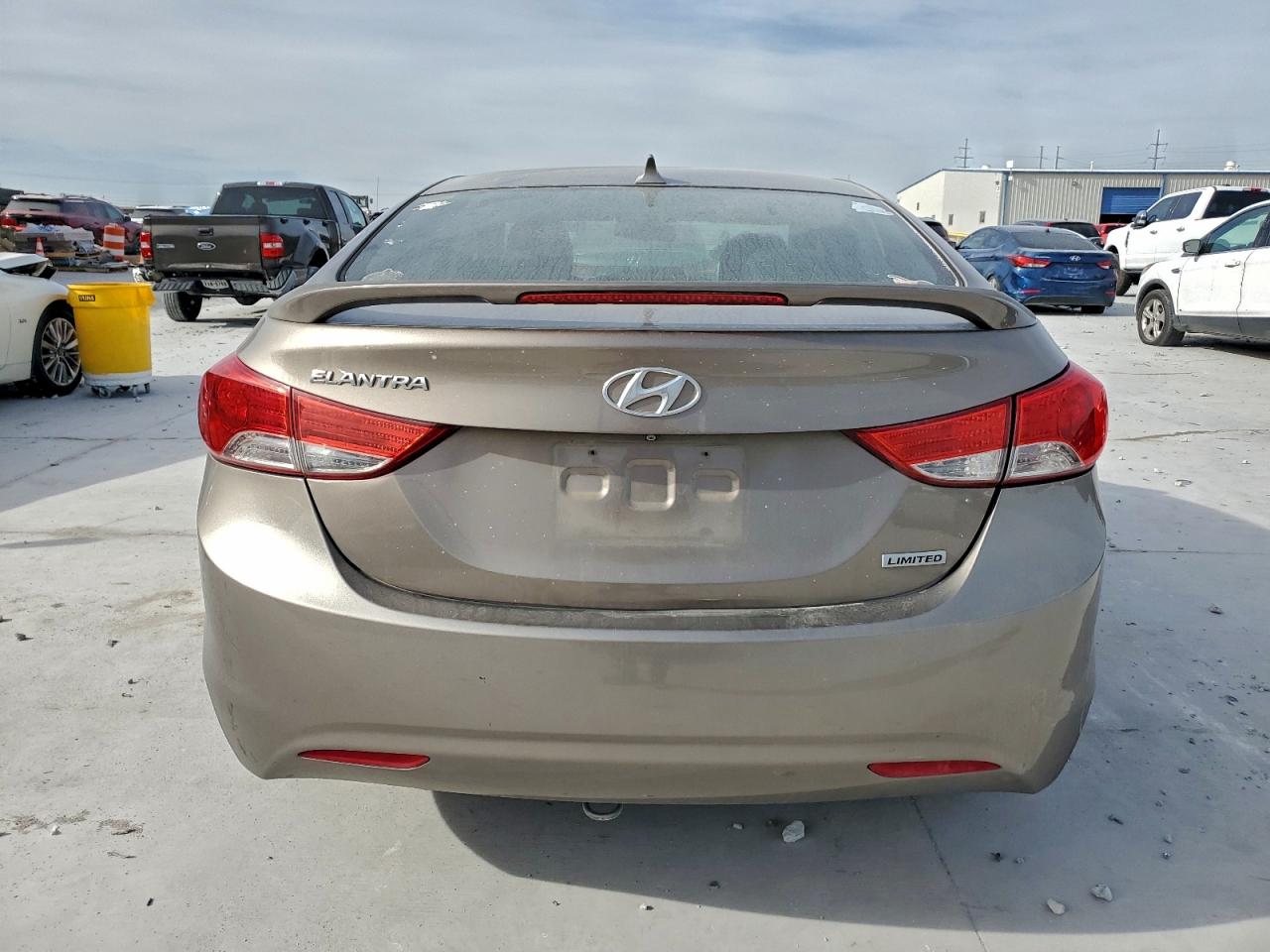 2013 HYUNDAI ELANTRA GLS photo 6