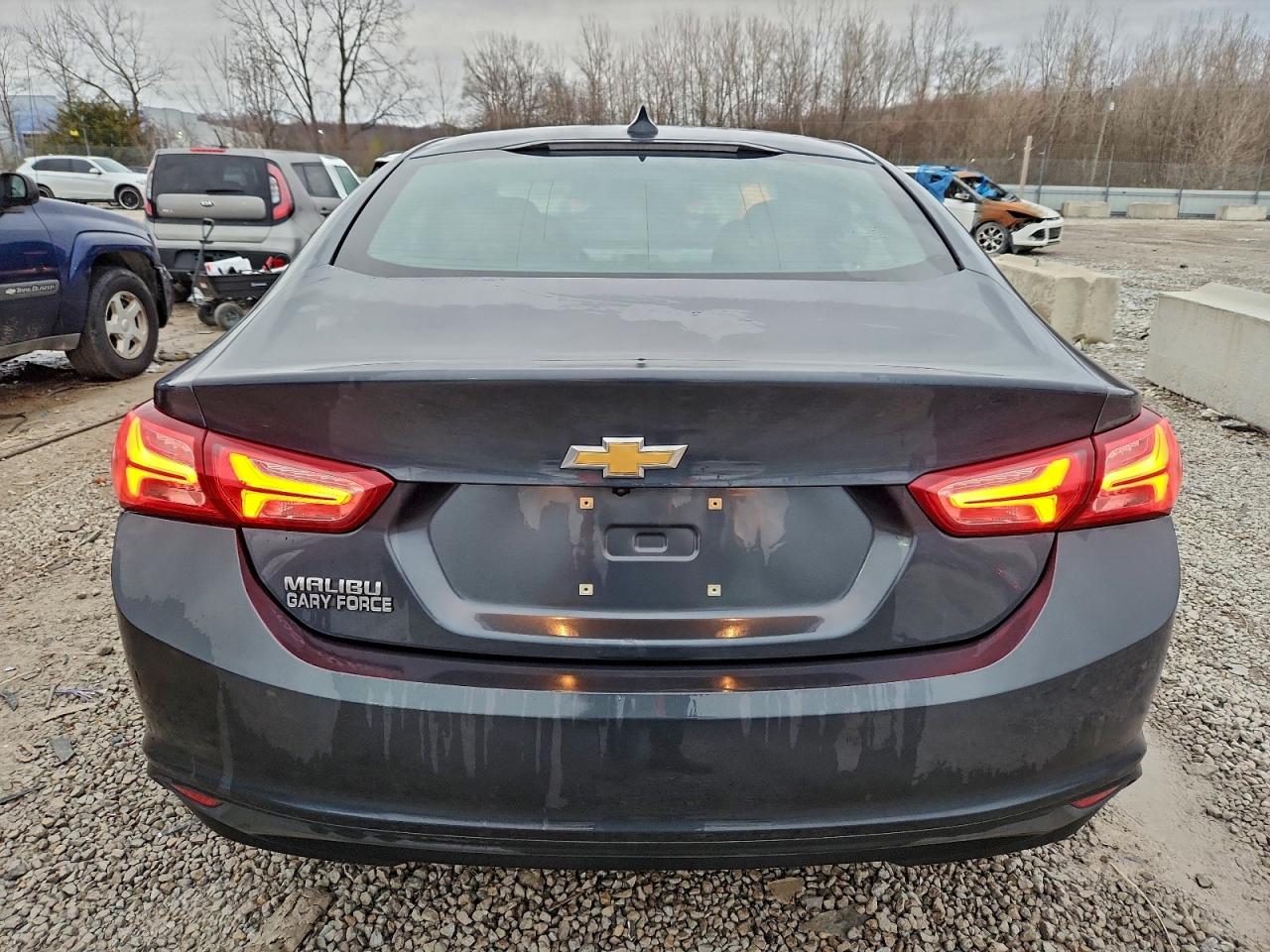 2021 CHEVROLET MALIBU LT photo 6