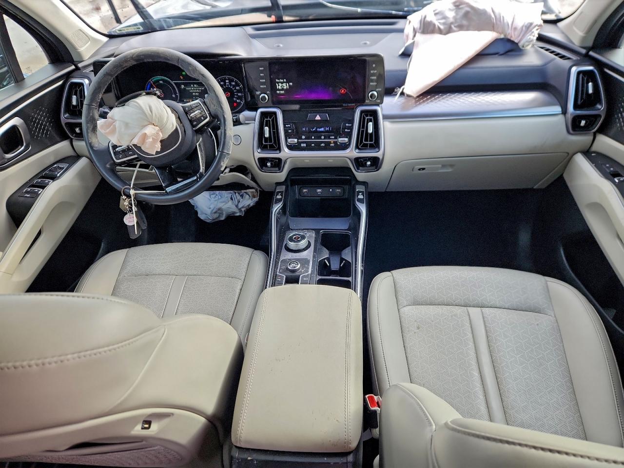 2024 KIA SORENTO EX photo 8