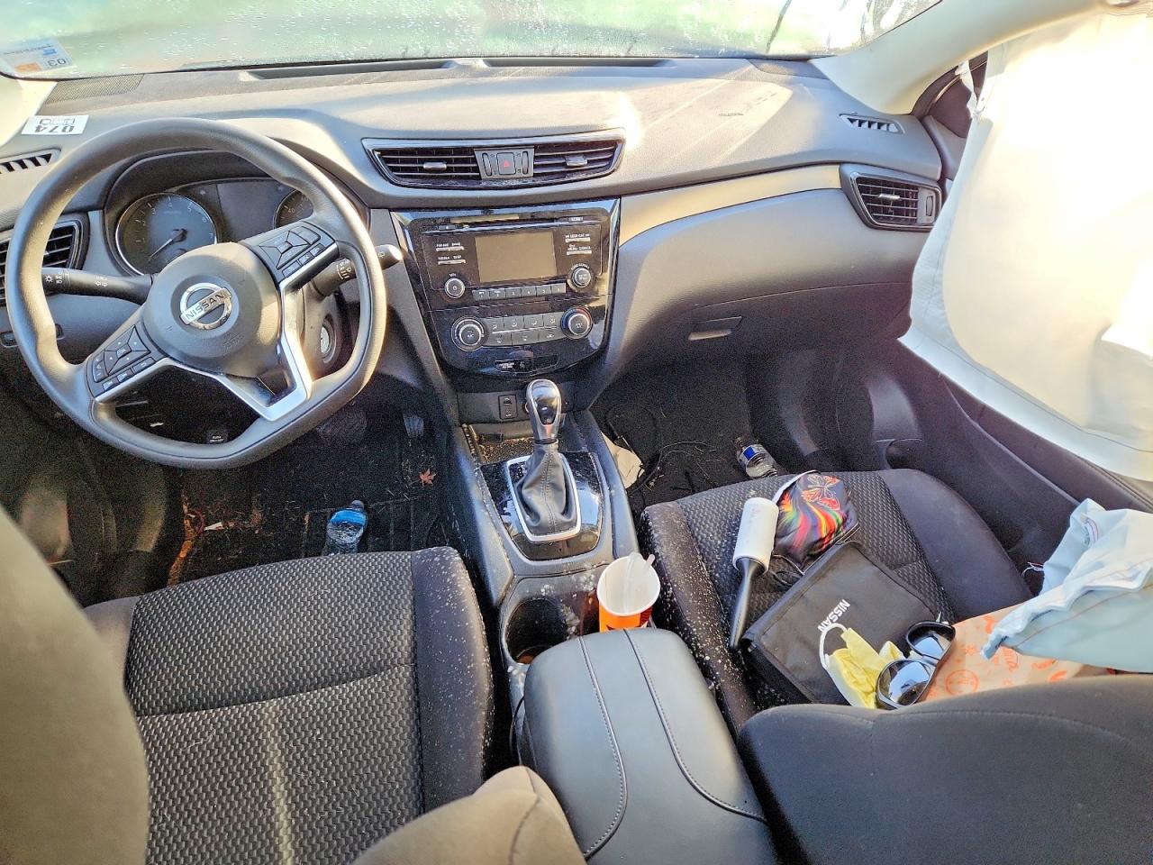 2018 NISSAN ROGUE SPORT S photo 8