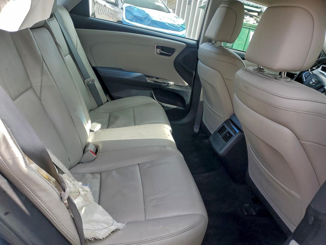 2013 TOYOTA AVALON BASE photo 10