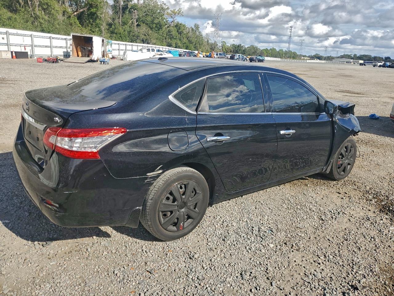 2015 NISSAN SENTRA S photo 5