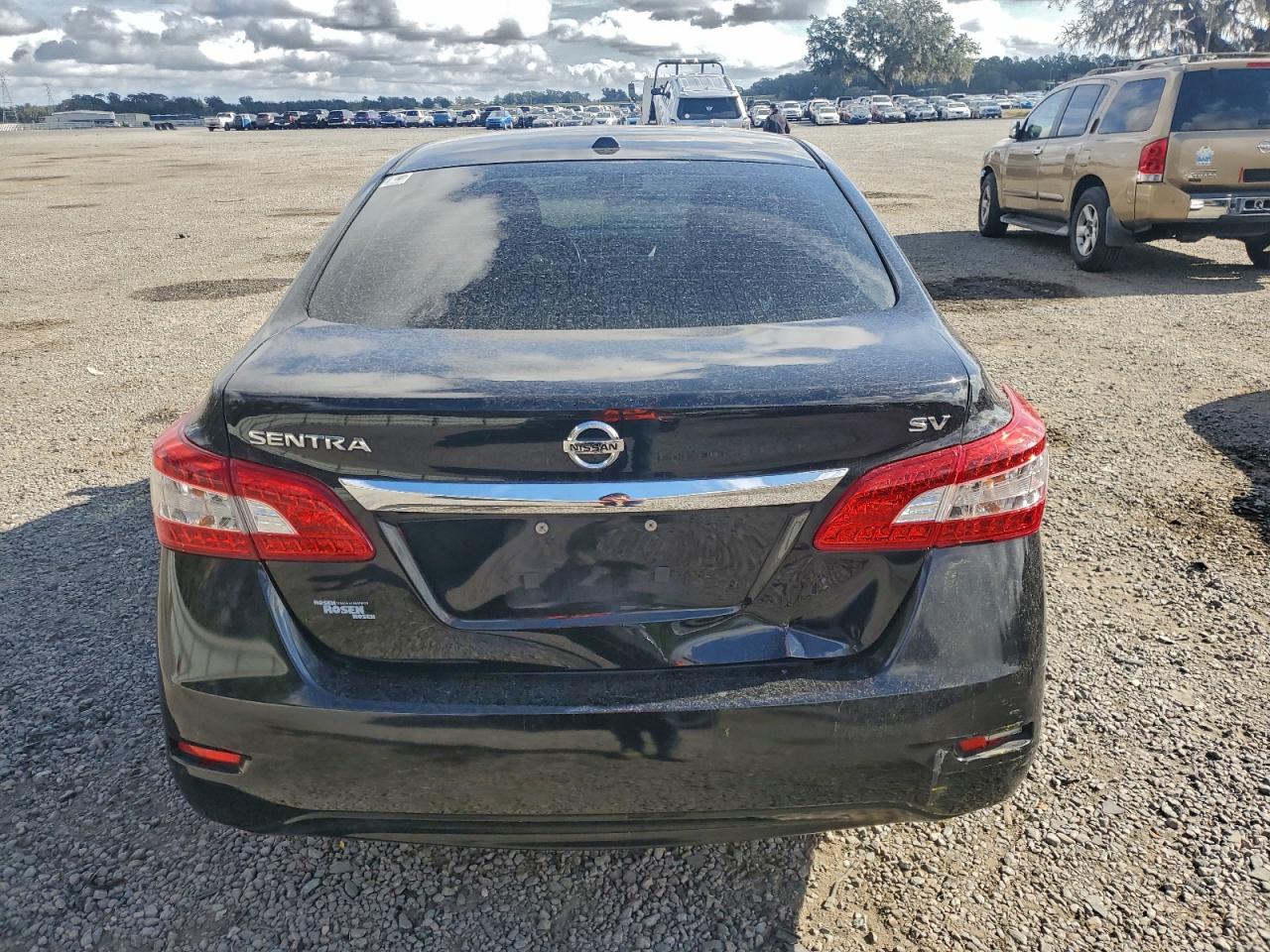 2015 NISSAN SENTRA S photo 11